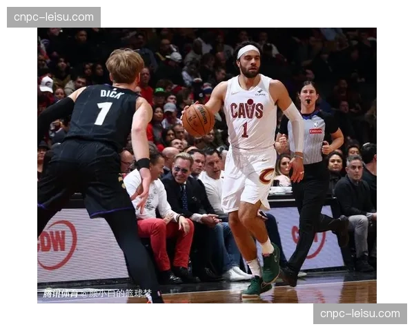 猛龙利用骑士防守沟通失误 空切得分创季后赛单场新高